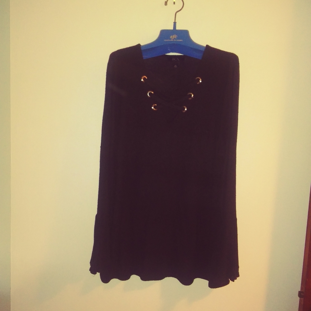 Size 2x long sleeve bono top